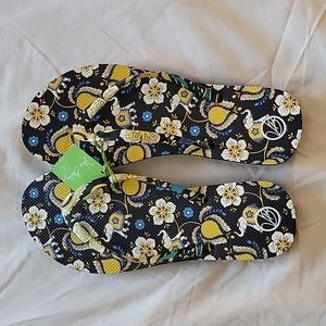 NWT Vera Bradley Ellie Blue Flip Flop